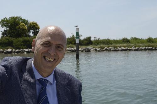 Problema canali navigabili Laguna di Grado: sopralluogo Sebastiano Callari (assessore regionale alla Funzione pubblica e Semplificazione) – Grado 17/06/2018 